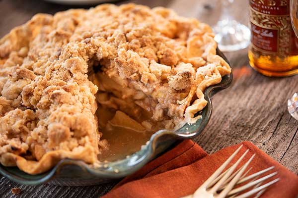 Gravenstein Apple Crumble Top Pie