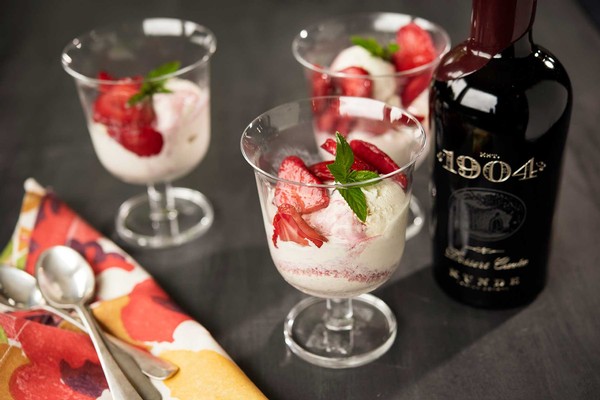 Marinated Strawberries Divine