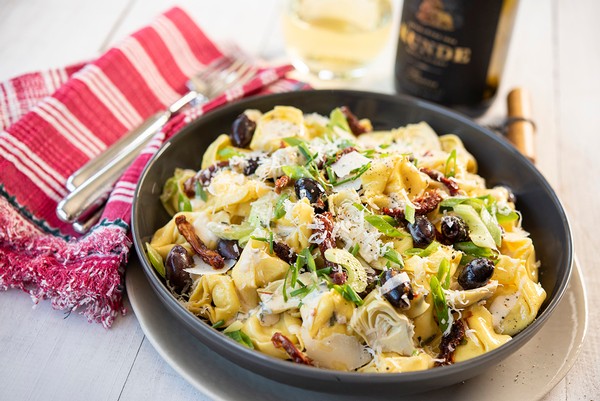 Tortellini Salad with Artichokes and Sun Dried Tomatoes