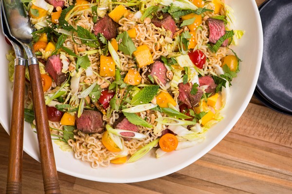 Asian Noodle Salad with Fresh Mango and Beef Filet