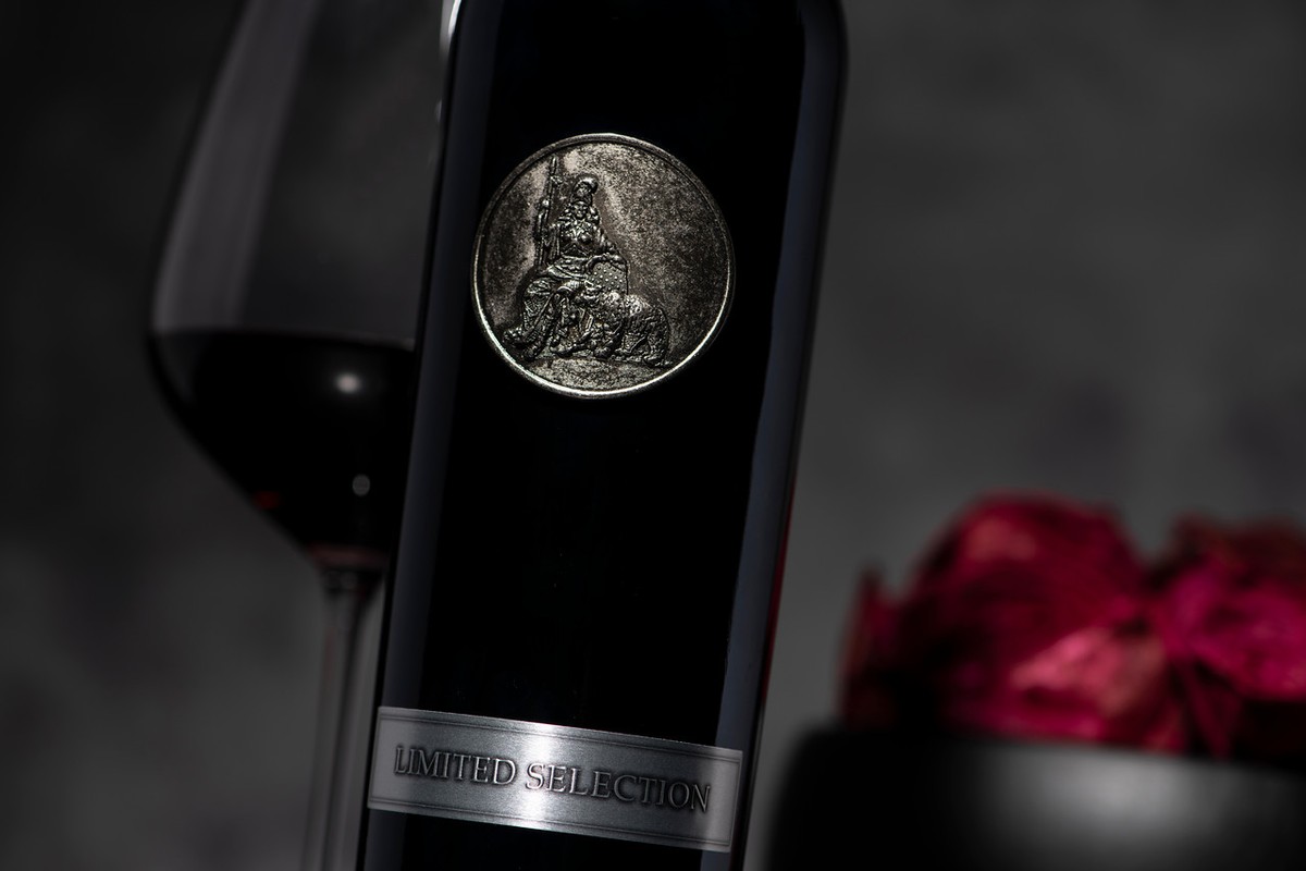 2015 Red Wine, Limited Selection, Moon Mountain District